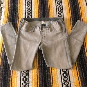 Old Navy Gray Denim Maternity Jeans 🛍